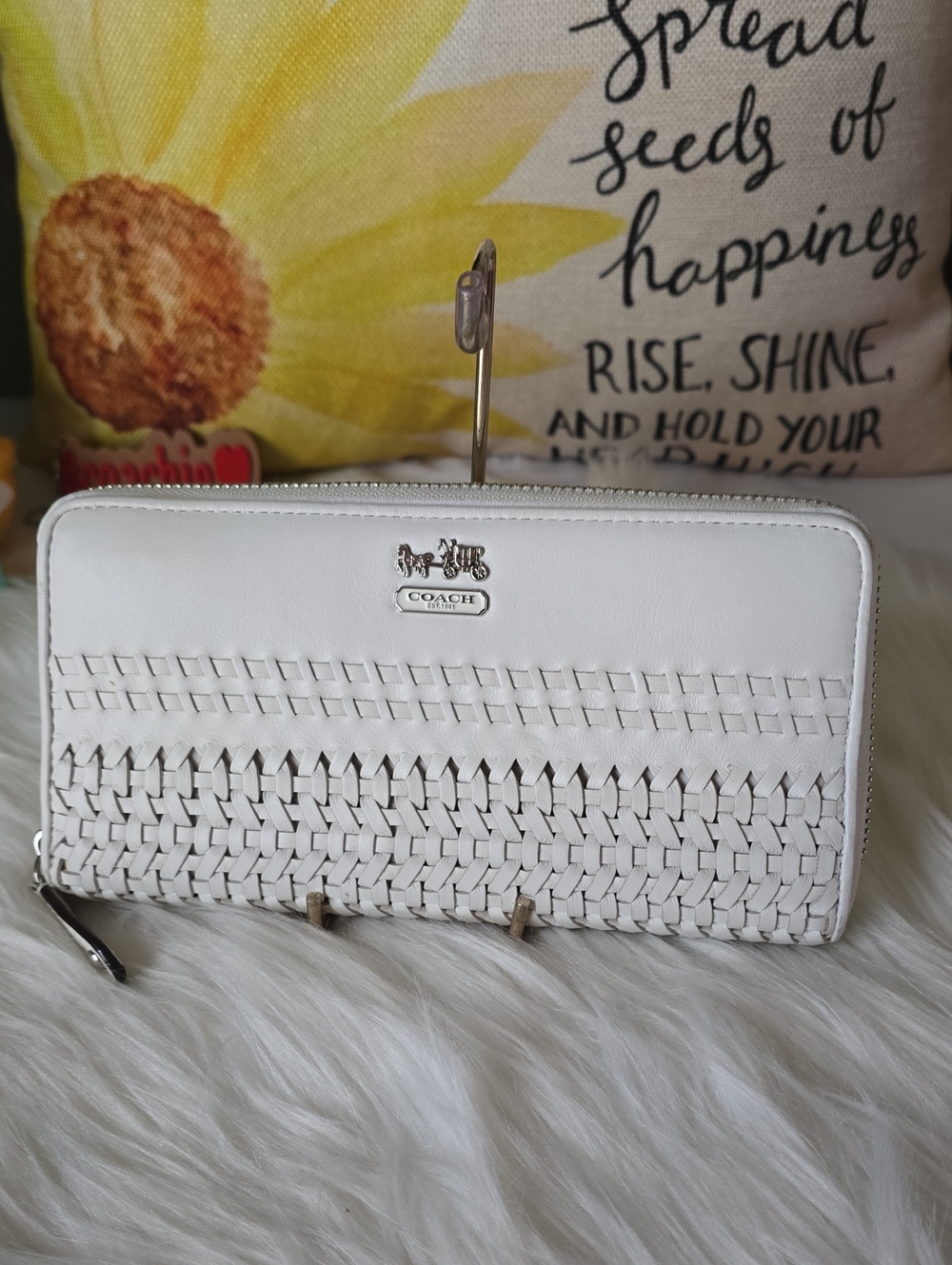 Coach White Woven Zip-Around Wallet EUC